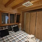 Chalet L'o - Charm And Modernity *